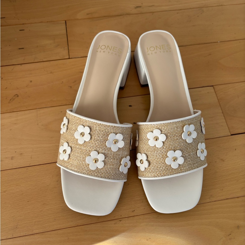 Jones New York Women's Cream Floral Slide Sandals